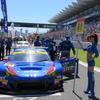 決勝日観衆は5万人を超えた（写真は#61 BRZ）。