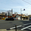 東淀川駅の橋上化で現在の東口駅舎と西口駅舎は撤去される。写真は西口駅舎。