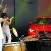 華やかに盛り立てるステージ上に姿を表したCX-4