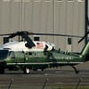 広島の夕陽に照らし出されるVH-60Nプレジデントホーク。大統領が搭乗すると「マリーンワン」と呼称される。