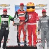 左から2位デイリー、優勝ブルデー、3位モントーヤ。