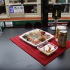 車内で提供する飲食物の一例。