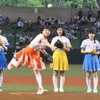 プロ野球交流戦スタート！ライオンズ×ベイスターズでエビ中が「始9式」柏木ひなたさん
