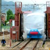 「フジサン特急ミニツアー」と題した運転台見学や洗車機通過体験（写真）も行われる。
