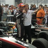 昨季のスーパーフォーミュラ富士戦を制したJ-P.デ.オリベイラと星野一義監督（TEAM IMPUL）。