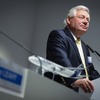 記者会見に臨んだカスタマー担当COOのジョン・レーヒ氏