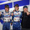GT300クラスのポールを獲得した#25陣営、左から土屋武士、松井孝允、土屋春雄監督（武士の父）。