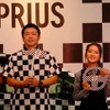トヨタプロモーション担当・主任の齋藤隆幸氏ら（チェッカープリウス体験イベント「TRY! SHIBUYA TRY! PRIUS」、8月11～14日、渋谷にて）