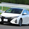 ソーラー充電システムを搭載したプリウスPHV 新型