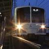 多摩湖線で立ち往生した電車と同型車（西武多摩川線）