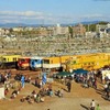近鉄は恒例の「鉄道まつり」を五位堂検修車庫など3カ所で開催する。写真は昨年の五位堂で開催された「鉄道まつり」の様子。