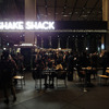 9月22日にオープンする Shake Shack 東京国際フォーラム店（写真は21日の前夜祭）