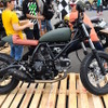 ドゥカティは Scrambler のカスタムをディスプレイ。