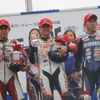 左から2位の高橋、優勝した山口、3位の中須賀