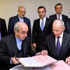 イラン合弁工場を設立することで合意したイラン開発革新公社（IDRO）とルノー