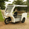 新型モデルのE-TukTuk（乗客タイプ）