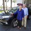 米トヨタの累計販売500万台目の認定中古車となったハイランダー