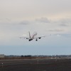 MRJの離陸（グラント・カウンティ空港）　〈写真提供　三菱航空機〉