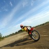 ダートトラックコースでトレーニング中の佐々木歩夢選手。ルーキーズカップを日本人で初制覇した若干16歳だ。