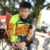 ダートトラックコースでトレーニング中の佐々木歩夢選手。ルーキーズカップを日本人で初制覇した16歳だ。