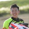 ダートトラックコースでトレーニング中の佐々木歩夢選手。ルーキーズカップを日本人で初制覇した16歳だ。