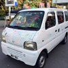 車に自由にペイントできる「落書きカー」を楽しめる