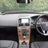 ボルボ XC60 T5 AWDクラシック（ディーラーオプション「フロントバンパーバー」「リアスキッドプレート」「リアエンターテイメントシステム」装着車）