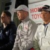 穏やかななかにも、表情に緊張感が走ることも（左からバンドーン、ロッテラー、関口）。
