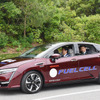 伊勢志摩サミットで燃料電池車に試乗する安倍首相ら首脳。　(c) Getty Images