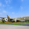 エミレーツ航空、花で覆われたA380実物大展示物を公開へ