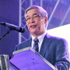 挨拶する南雲忠信会長