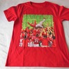 広島カープ胴上げシーンをプリントしたTシャツも首都圏限定販売　《撮影　福田俊之》