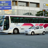 博多バスターミナル周辺を行く高速バス