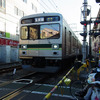 木材を積極的に使い改装した戸越銀座駅