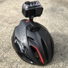 ヘルメットの上に乗せると操作も画面の確認もできないのでリモコンが必要となる
