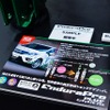 TEIN（テイン）は純正品と同じ形状のショックアブソーバーを開発中の新製品として参考展示していた。