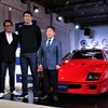 左から西川淳COO、武井真司CEO、パートナーシップを結んだ大阪トヨペットグループの横山昭一郎社長