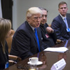 トランプ大統領（向かって左から2人目）とビッグ3首脳との会談（24日）　(c) Getty Images