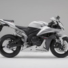 ホンダ CBR600RR をフルモデルチェンジ