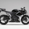 ホンダ CBR600RR をフルモデルチェンジ