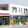 南四日市駅前の本社外観