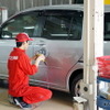 丁寧な磨き作業で、愛車をピカピカにしてくれる