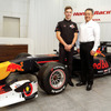 ガスリーとホンダの山本雅史モータースポーツ部長。