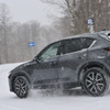 マツダ車が雪道にも強い理由とは…新型 CX-5 で体感