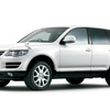 VW トゥアレグ 新型発売…全車直噴FSIエンジン