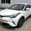 スポーティーなスタイルが人気の小型クロスオーバーSUV「C-HR」