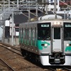 愛知環状鉄道線を走る普通列車。GW限定のフリー切符が発売される。