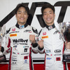 F2で優勝した松下信治（左）と、前日にGP3で優勝した福住仁嶺。