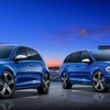 VW ゴルフR ヴァリアント（右）、ゴルフR（左）