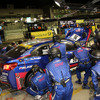 【ニュル24時間】レース中にも進化見せた！ スバル ディーラーメカニックの活躍
